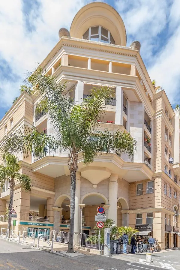 Luxury Studio Renovated 2024 With Free Parking Beausoleil Appartement